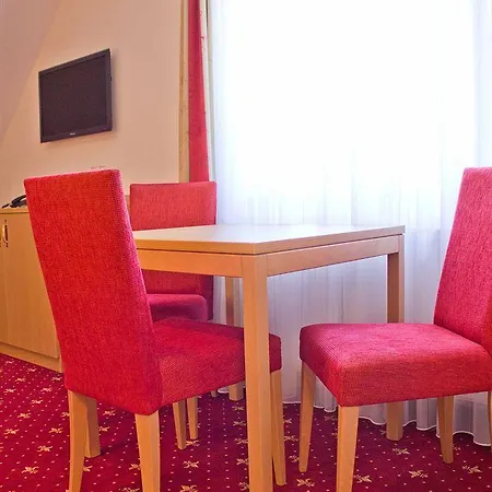 Waldhotel Forellenhof 3* באדן-באדן